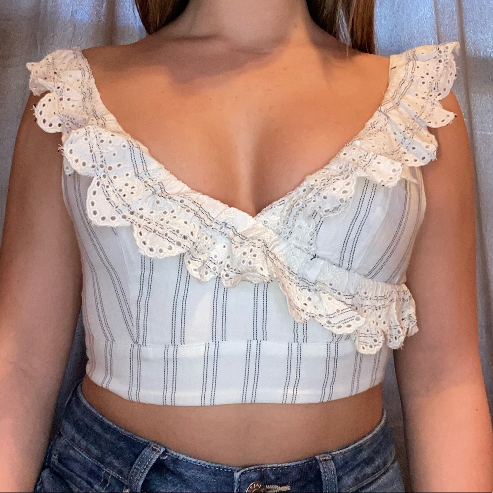 American eagle ruffle crop top